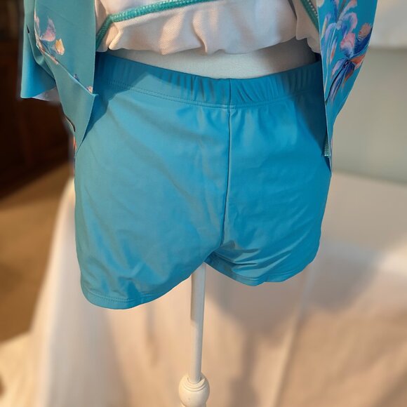 Tankini - Picture 7 of 12